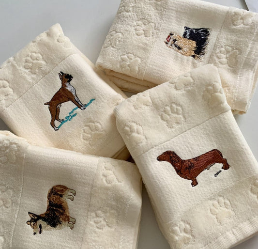 HKM-060307 Cotton Dog Embroidery Water Absorbent Towel, Soft and Comfortable 62cm x 40cm