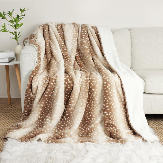HKM-070931 Personalized Animal Stripe Flannel Blanket - Multiple Sizes and Colors Available