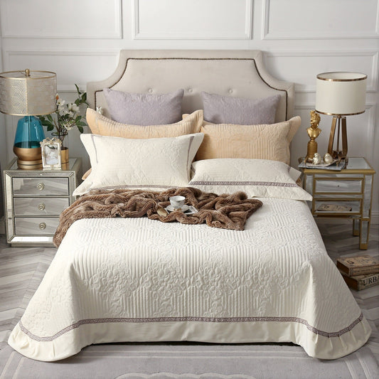 HKM-146451 Luxurious Three-Piece Velvet Quilt Bed Cover Set for Romantic Bedroom Decor