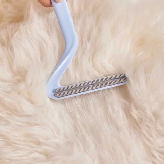 HKM-3846205 Double-Sided Pet Hair Removal Comb for Effective Cat and Dog Fur Cleaning