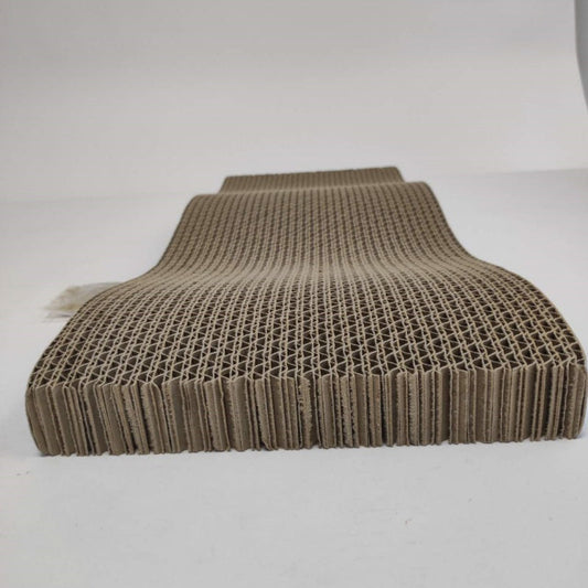 HKM-4091453 Medium Wavy Cat Scratching Post with Grab Plate for Interactive Play