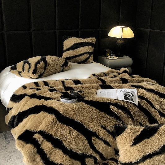 HKM-420499 Geometric Pattern Rabbit Wool Velvet Blanket and Pillow Set - Multiple Sizes and Colors Available