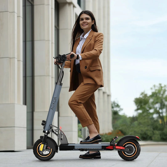 HKM-421203 800W 10-Inch Foldable Electric Scooter with 15-25km Range and 45km/h Speed Limit
