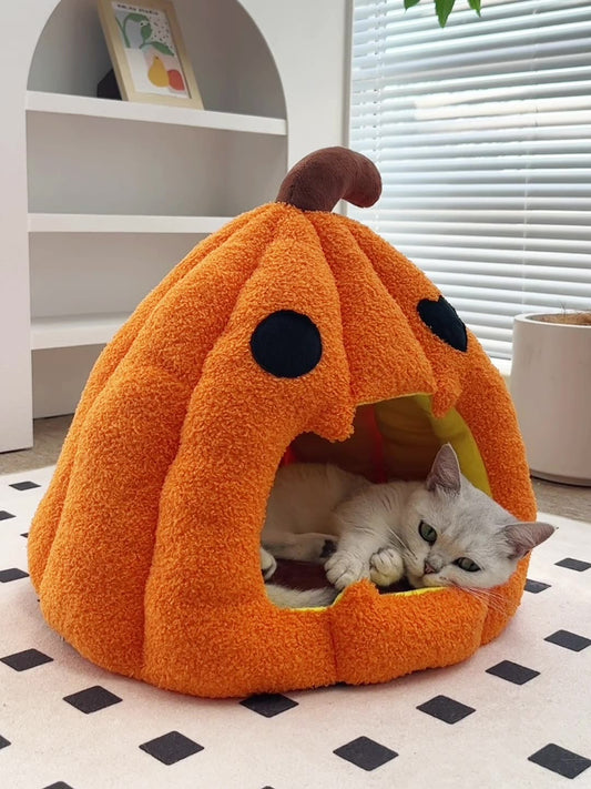 HKM-8825405 Cozy Pumpkin Cat and Dog Bed - Semi-Enclosed Warm Nest for Small Pets