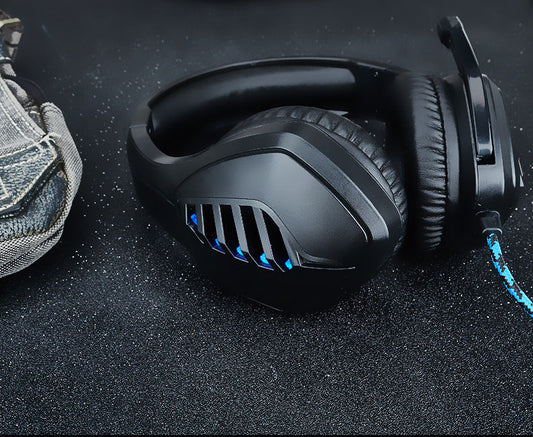 HKM-935763 Gaming Headset with Universal USB and 3.5mm Plug, Includes Adapter Cable and Manual
