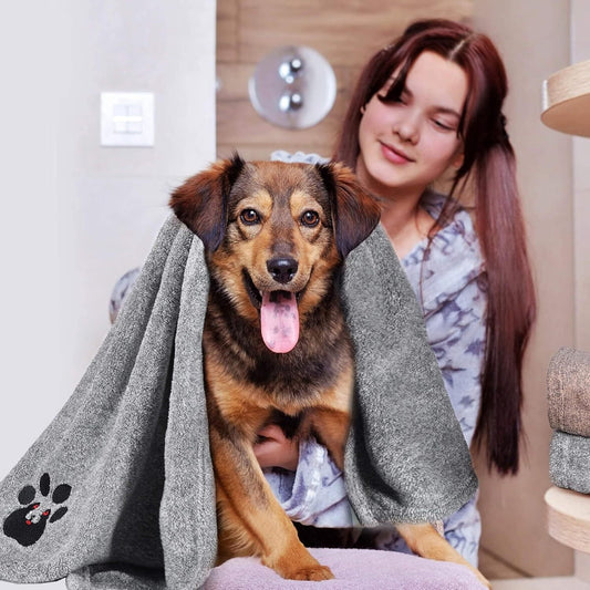 HKM-185939 Super Absorbent Microfiber Bath Towel for Dogs and Cats - Fast-Drying, Soft, and Ideal for Travelling and Grooming