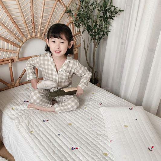 HKM-006867 Cartoon Embroidered 3-Piece Quilted Baby Bed Cover Set in Modern Style