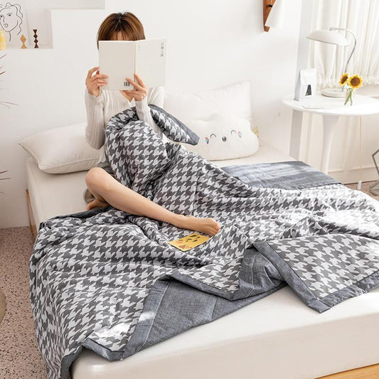 HKM-053139 Contemporary Checked Air Conditioning Quilt in Multiple Colors and Sizes