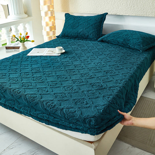 HKM-169555 Solid Color Plush Coral Velvet Fleece-lined Bedspread - Multiple Sizes Available