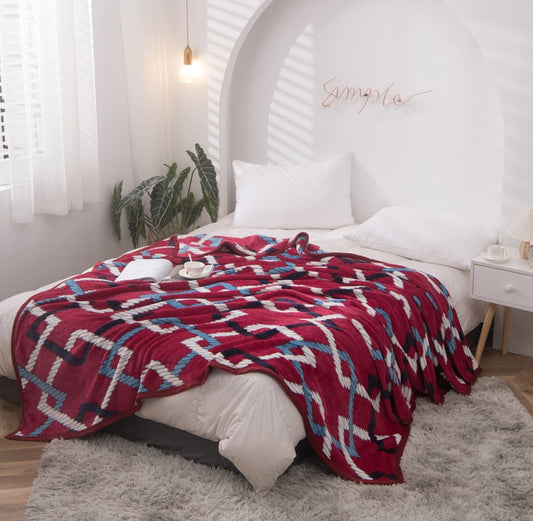 HKM-305235 Striped Flannel Blanket - Soft Polyester Fiber, Multiple Colors and Sizes Available for Comfort in Dormitory