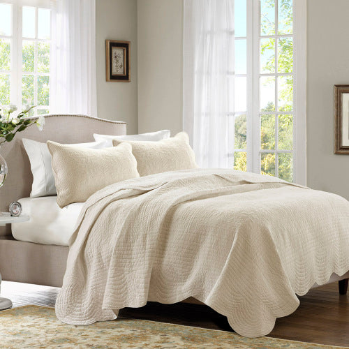 HKM-513043 Reversible Scalloped Edge Quilt Set, Cream, King/Cal King with Matching Shams, Lightweight Microfiber