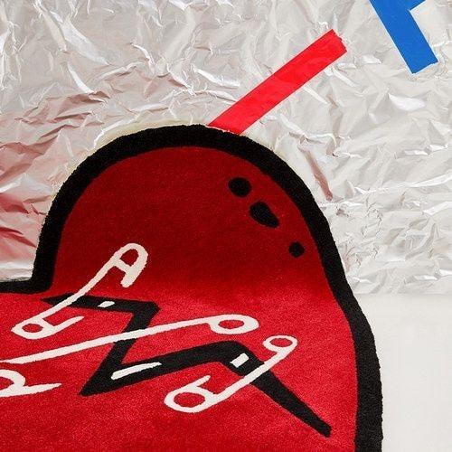 HKM-525715 Heart-Shaped Soft Polyester Fiber Non-Slip Carpet for Bedroom and Living Room, Washable, Available in Red and Blue, Multiple Sizes