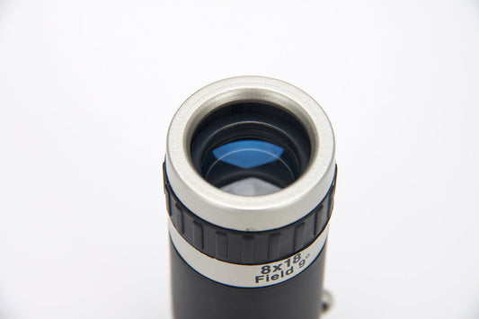 HKM-874707 8X Telescopic Phone Lens with Clip and Cleaning Cloth - 240 yd FOV, Minimum Focus Distance 2.2 yd