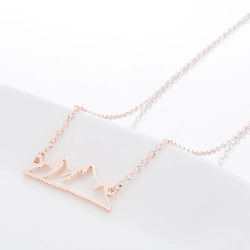 HKM-002643 Fashion 18k Gold Plated Chain Statement Necklace Waterproof Stainless Steel Hill Mountain Pendant Necklace for Women Gift