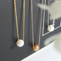 HKM-461395 Fashion Jewelry Gold Plated Freshwater Pearl Necklace Stainless Steel Chain Link Natural Pearl Pendant Necklace