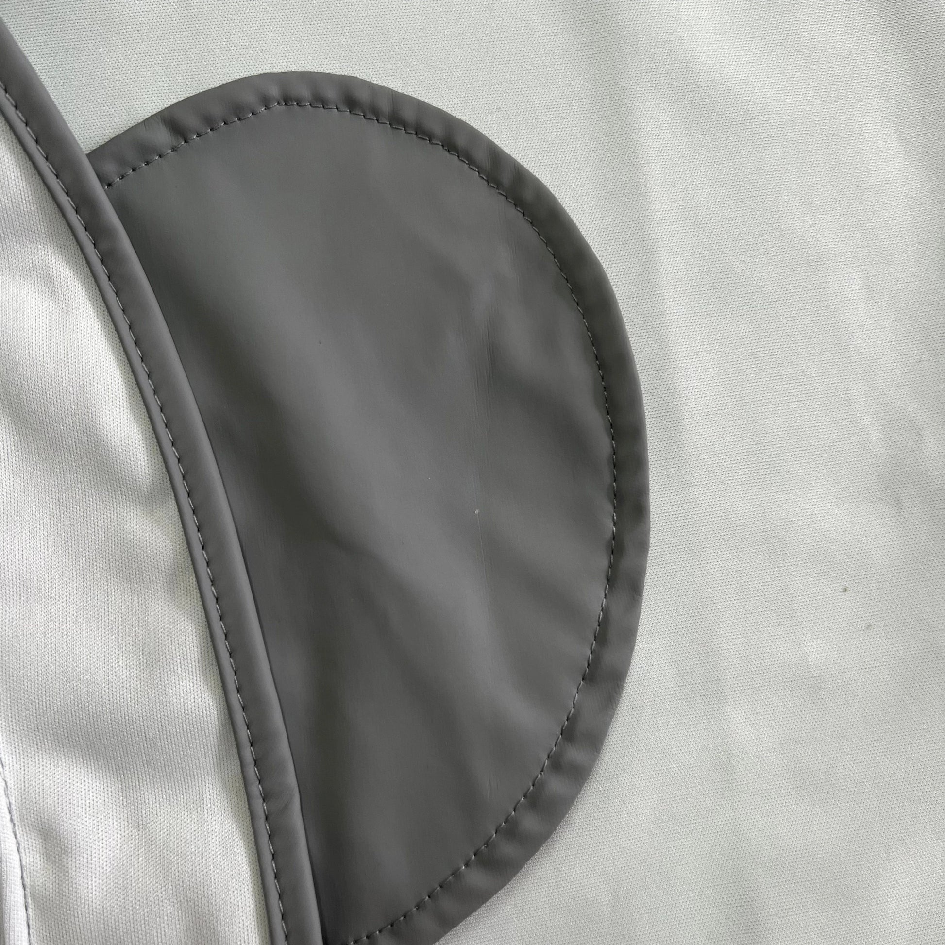HKM-818387 Wholesale Food Grade Silicone Eating Bibs Baby Feeding Bibs