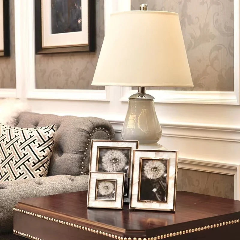 KTX-440467 Natural White Shell Photo Frame for 6/7/8 Inch Photos - Creative Desktop Decoration