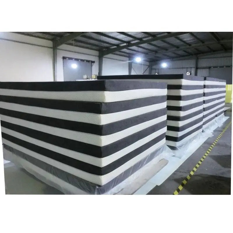 KTX-163347 Modern Memory Foam Double Mattress with Removable Cover and Cooling Features