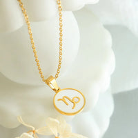 HKM-330323 Designer White Seashell Necklace Woman Gold Plated Stainless Steel Pendant Necklace Jewelry