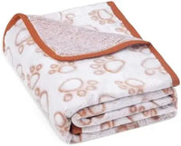 HKM-176659 Soft and Warm 40"x32" Pet Blanket for Dogs and Cats, Machine Washable, Fleece Material, Ideal for Indoor Use