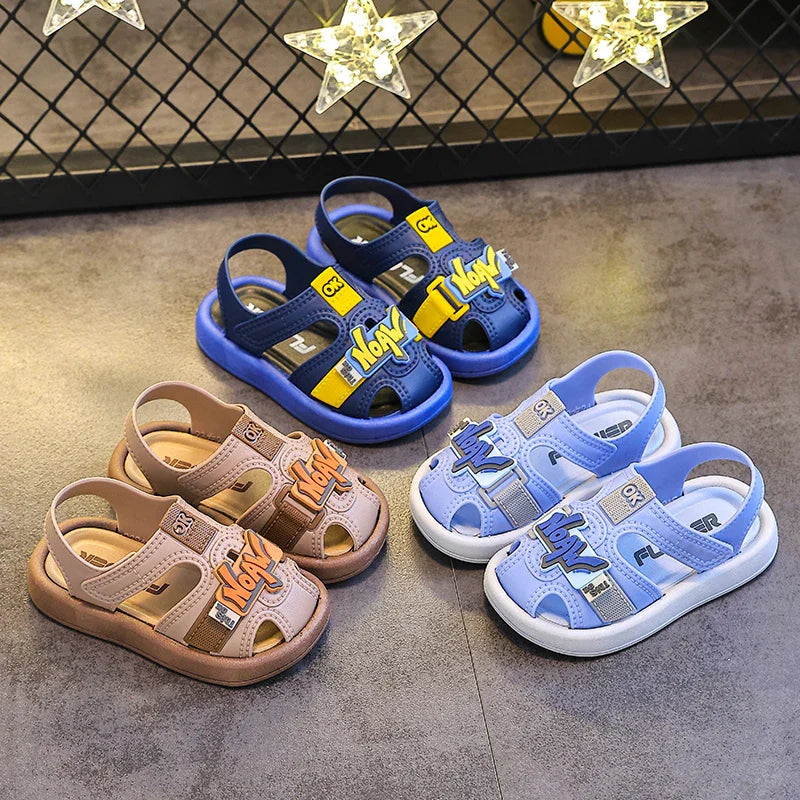 HKM-918995 Stylish and Comfortable Summer New Girls' Sandals with Soft Non-Slip Bottom, Unique Textured Beach Sandals for Children