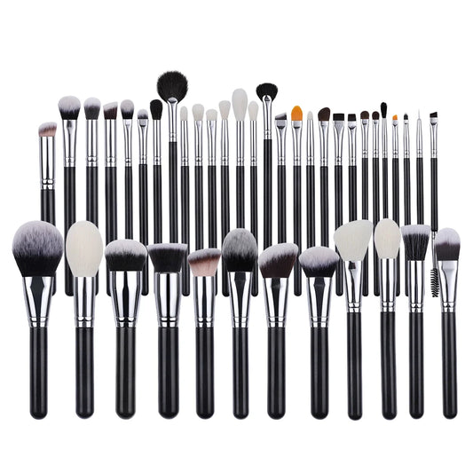 HKM-701907 30-Piece Synthetic Hair Makeup Brush Set for Powder and Foundation Application