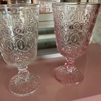Wholesale OEM Classic Durable Glass Wine Goblet Embossed Design Eco-Friendly Long Stem Handblown for Wedding Banquets Events