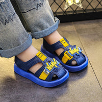 HKM-918995 Stylish and Comfortable Summer New Girls' Sandals with Soft Non-Slip Bottom, Unique Textured Beach Sandals for Children