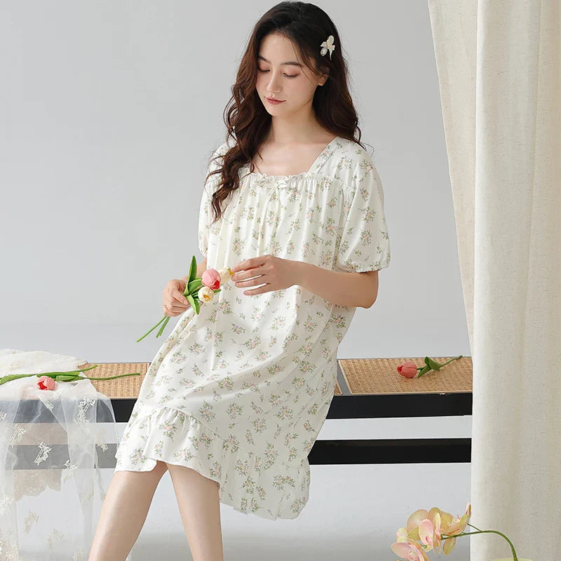 KTX-427475 Hot Selling Women Sleepwear Short Sleeved Small Floral Fragments Night-gown Lady Nighty Sexy Lovely Women Nightdress for Home