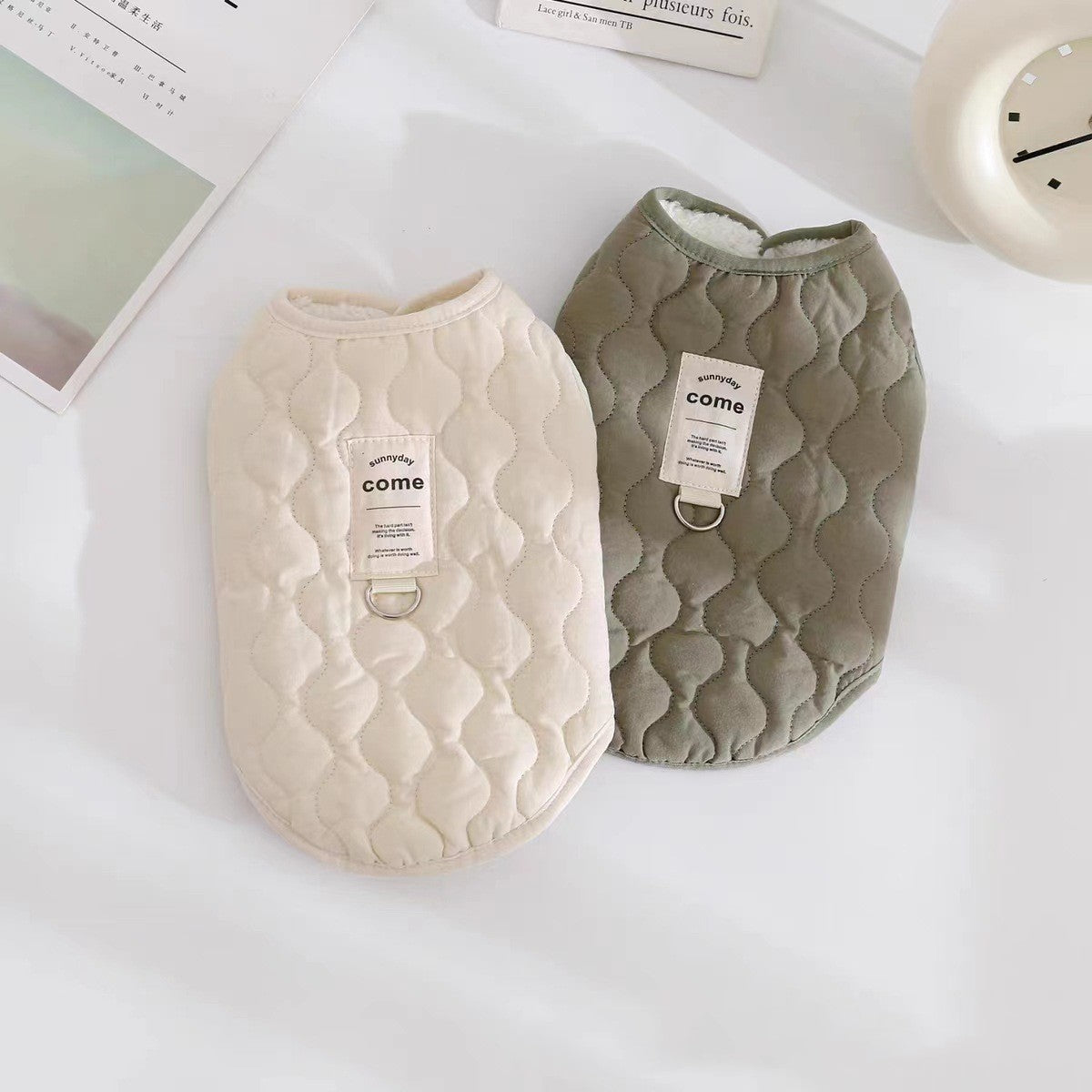 HKM-0005565 Warm Fleece-Lined Pet Vest in Army Green & Milky White, Thickened for Winter Comfort