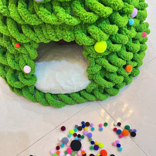 HKM-0031293 Handmade Cat Nest DIY Material Package for Christmas Decorations with Colorful Balls and Accessories
