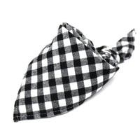 HKM-0035389 Scottish Style Spring Cotton Triangle Scarf in Flannel Design