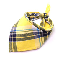 HKM-0035389 Scottish Style Spring Cotton Triangle Scarf in Flannel Design