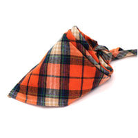 HKM-0035389 Scottish Style Spring Cotton Triangle Scarf in Flannel Design