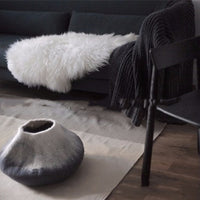 HKM-0043581 Two-Tone Wool Felt Cat Nest with a Black Body and White Neck, 50 cm