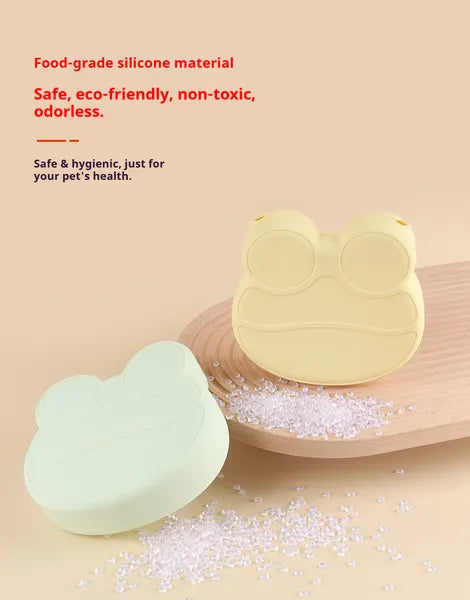 HKM-0050749 Soft Silicone Dog Treat Pouch with Hanging Buckle for Convenient Training and Outdoor Use