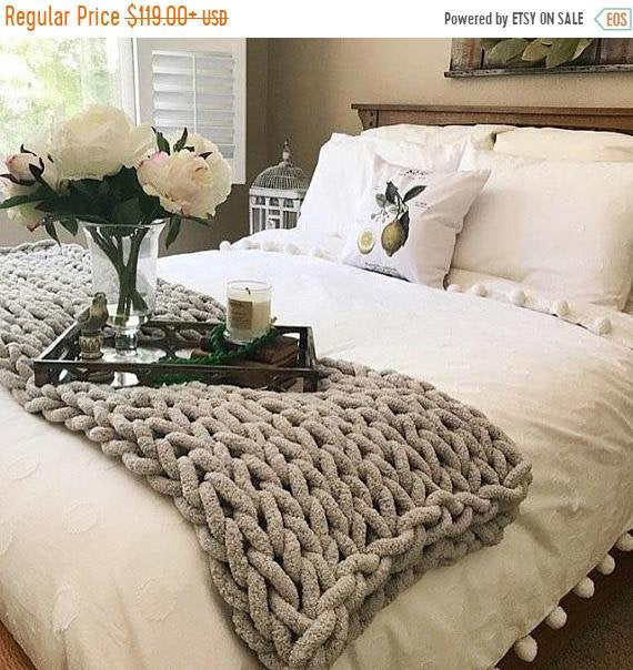HKM-007699 Coarse Wool Chenille Blanket - Soft, Warm, and Versatile in Multiple Colors