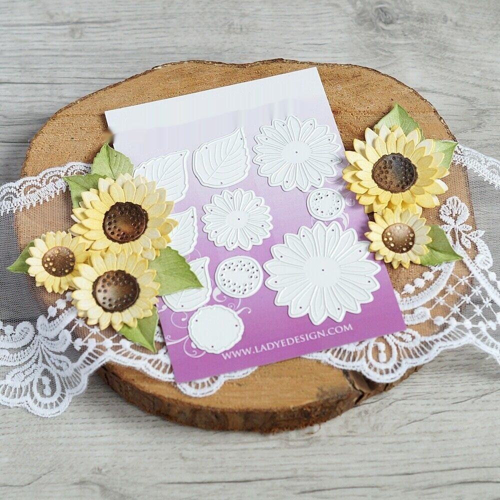 HKM-009683 Flower Combination Carbon Steel Knife Mold for Home Use, 100 x 108mm, European Style