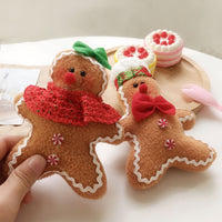 HKM-011283 Christmas Biscuit Man Plush Decoration Doll with Green or Red Bow - Canvas, 16x12cm