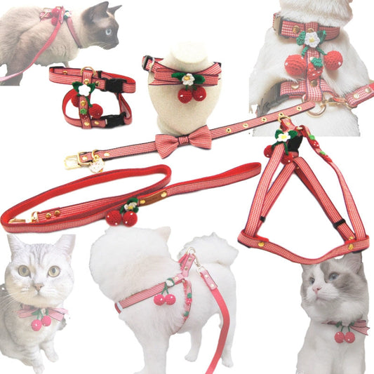 HKM-0122813 Cute Knitted Strawberry Pet Traction Set for Dogs and Cats, Adjustable Leash and Collar