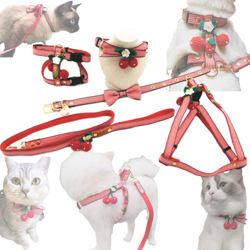 HKM-0122813 Cute Knitted Strawberry Pet Traction Set for Dogs and Cats, Adjustable Leash and Collar