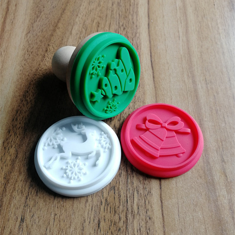 HKM-015891 Silicone Biscuit Stamp with Wooden Handle for Perfectly Shaped Treats