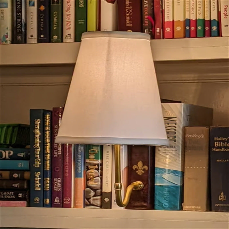 HKM-017043 Christmas Classic Literary USB Lamp - Cozy Book Decor Light