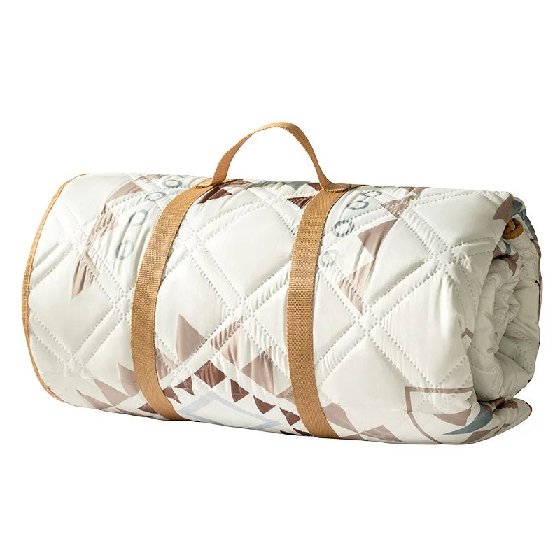 HKM-020563 Versatile Large Waterproof Green Oxford Cloth Mat for Outdoor Activities, Hiking, and Picnics