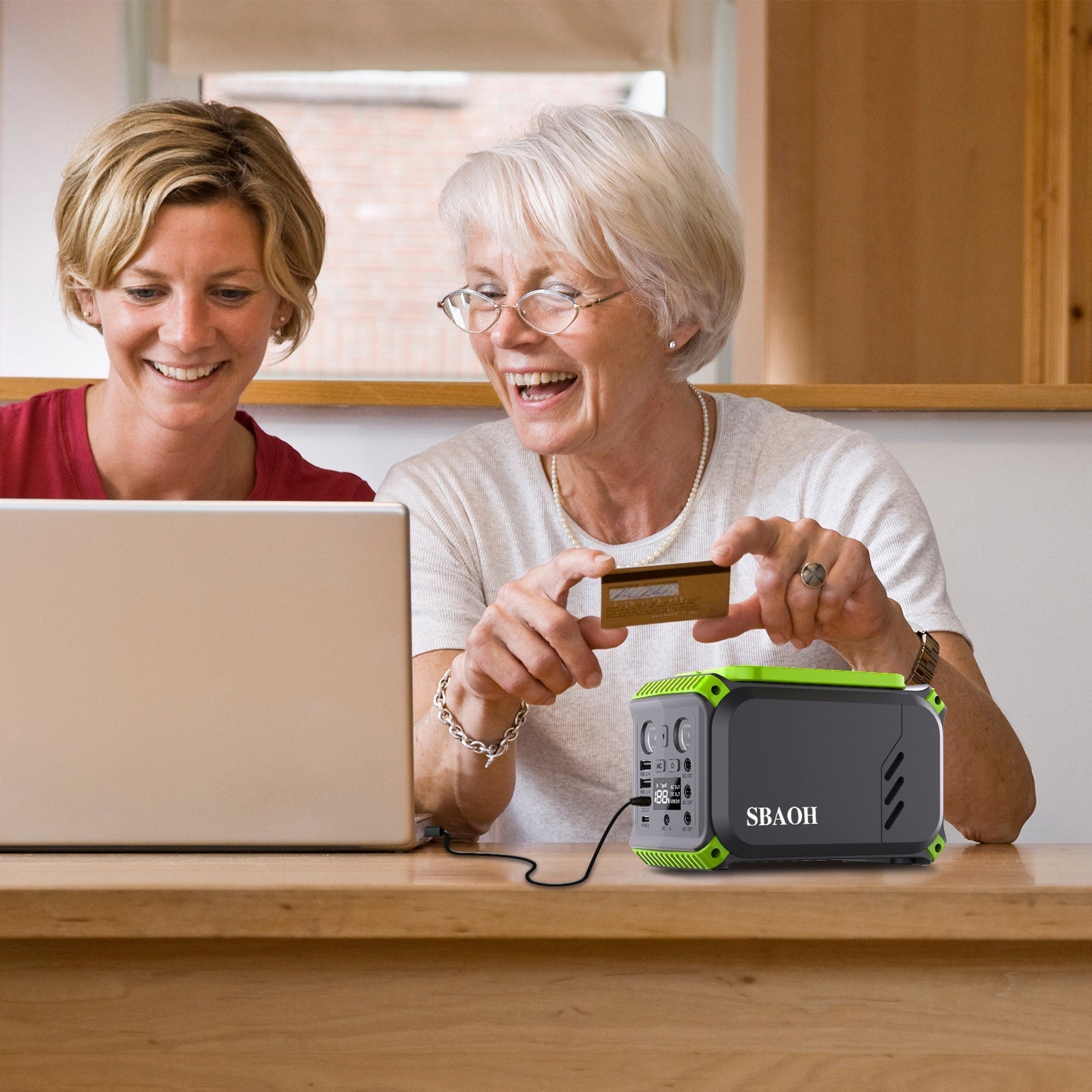 HKM-021267 Portable 110V Power Station, 148Wh Solar Generator, 40000mAh Battery Backup for Camping and Emergency Use