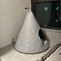 HKM-0240189 Handmade Felt Indoor Cat House - Enclosed Cone Design, 50cm Diameter, for Cats Under 12lbs