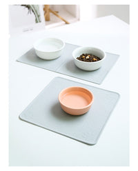 HKM-0290365 Waterproof and Oil-Proof Silicone Pet Placemat for Bowl Protection, Available in Small and Large Sizes