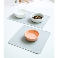 HKM-0290365 Waterproof and Oil-Proof Silicone Pet Placemat for Bowl Protection, Available in Small and Large Sizes