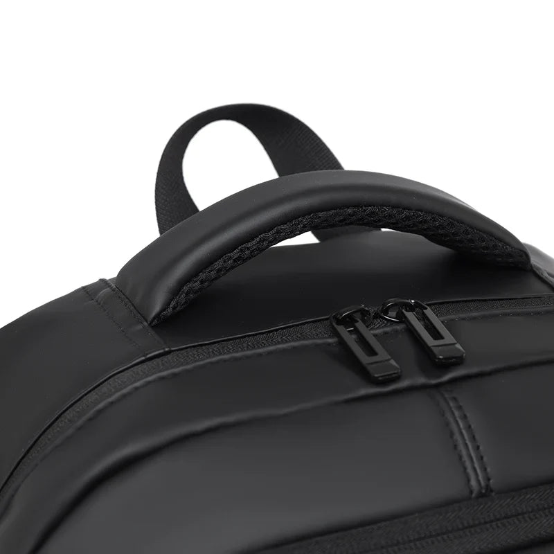 HKM-029331 Lightweight Waterproof Laptop Backpack with Double-Headed Zipper and Water-Resistant Design