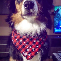 HKM-0303293 Festive Pet Triangle Towel for Dogs – Red and Green Snowflake Patterns, S & L Sizes Available